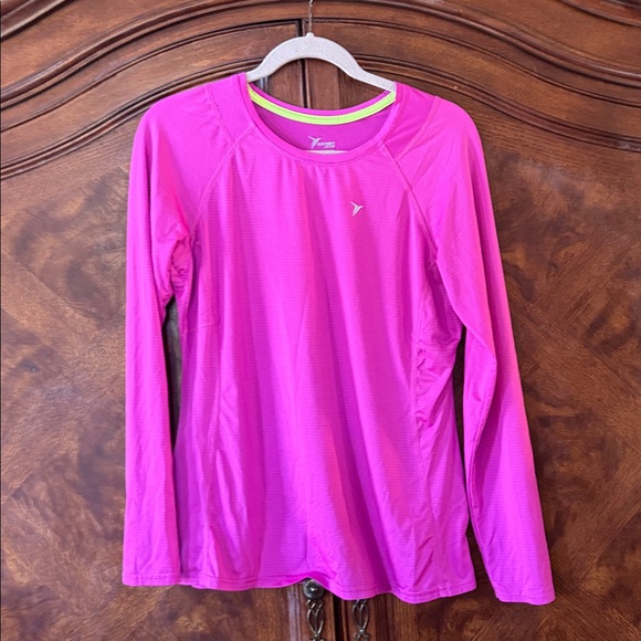 Old Navy Active Hot Pink Semi- Fitted Long Sleeve Top size L - Picture 1 of 4